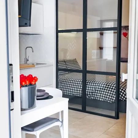 The Black Sheep, Airco - No Lift Apartamento