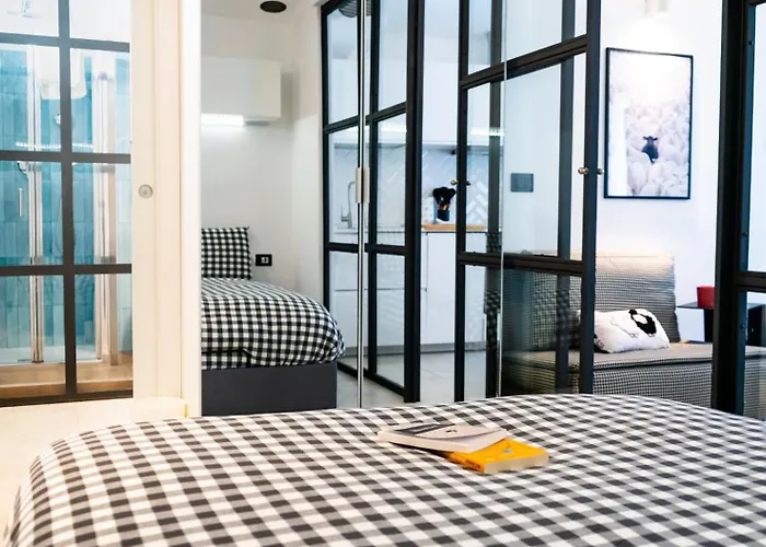 The Black Sheep, Airco - No Lift