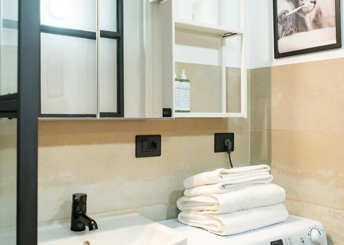 The Black Sheep, Airco - No Lift Апартаменты Турин